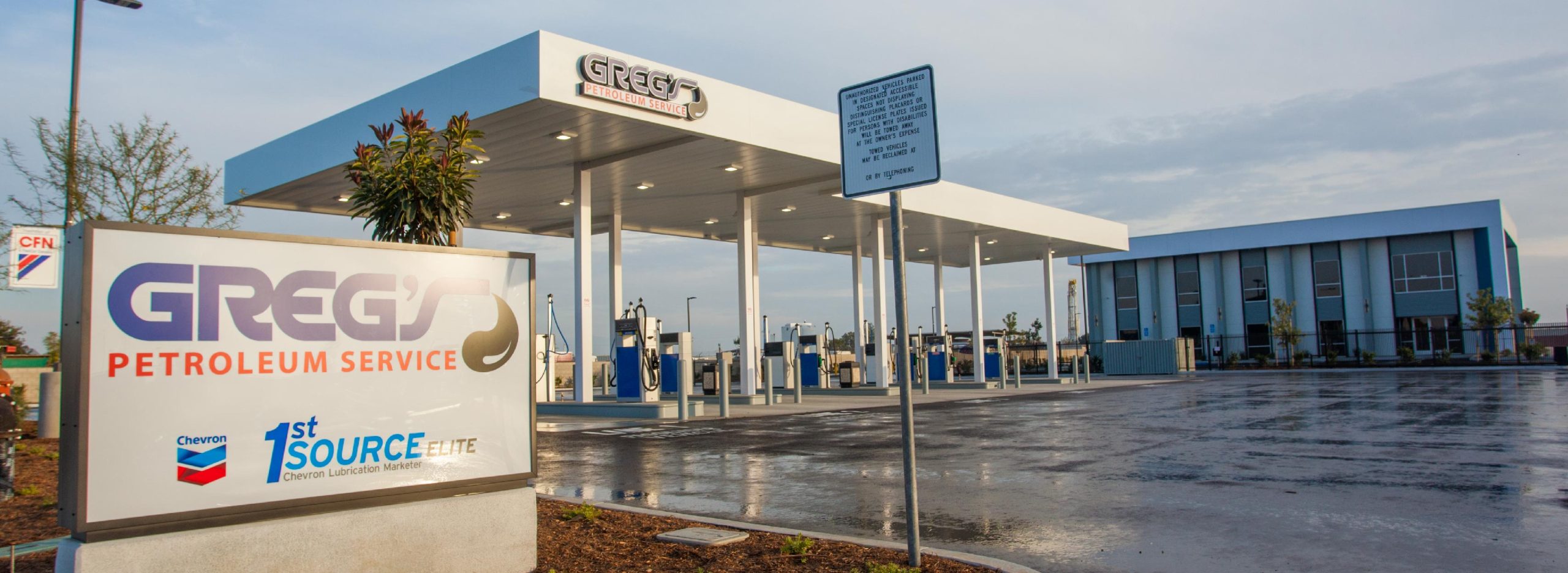 Greg’s Petro with Monument Sign-01 Greg's Petro with Monument Sign-01