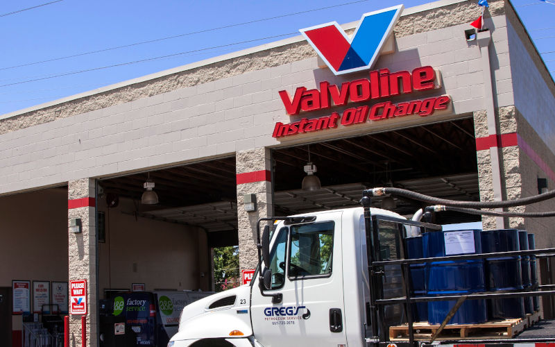 Quick Lube Branding – Valvoline